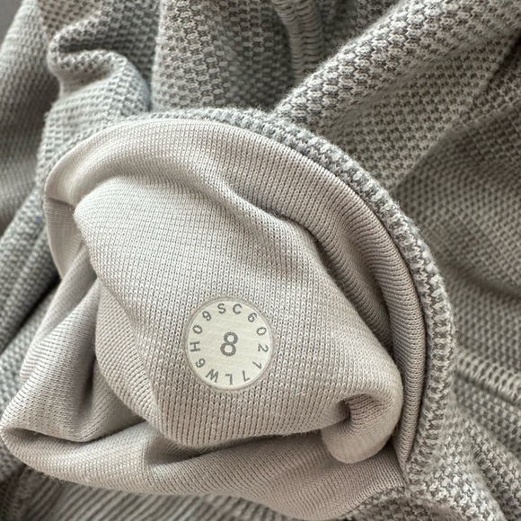 LULULEMON Textured Low Rise Cropped Leggings - Picture 2 of 3